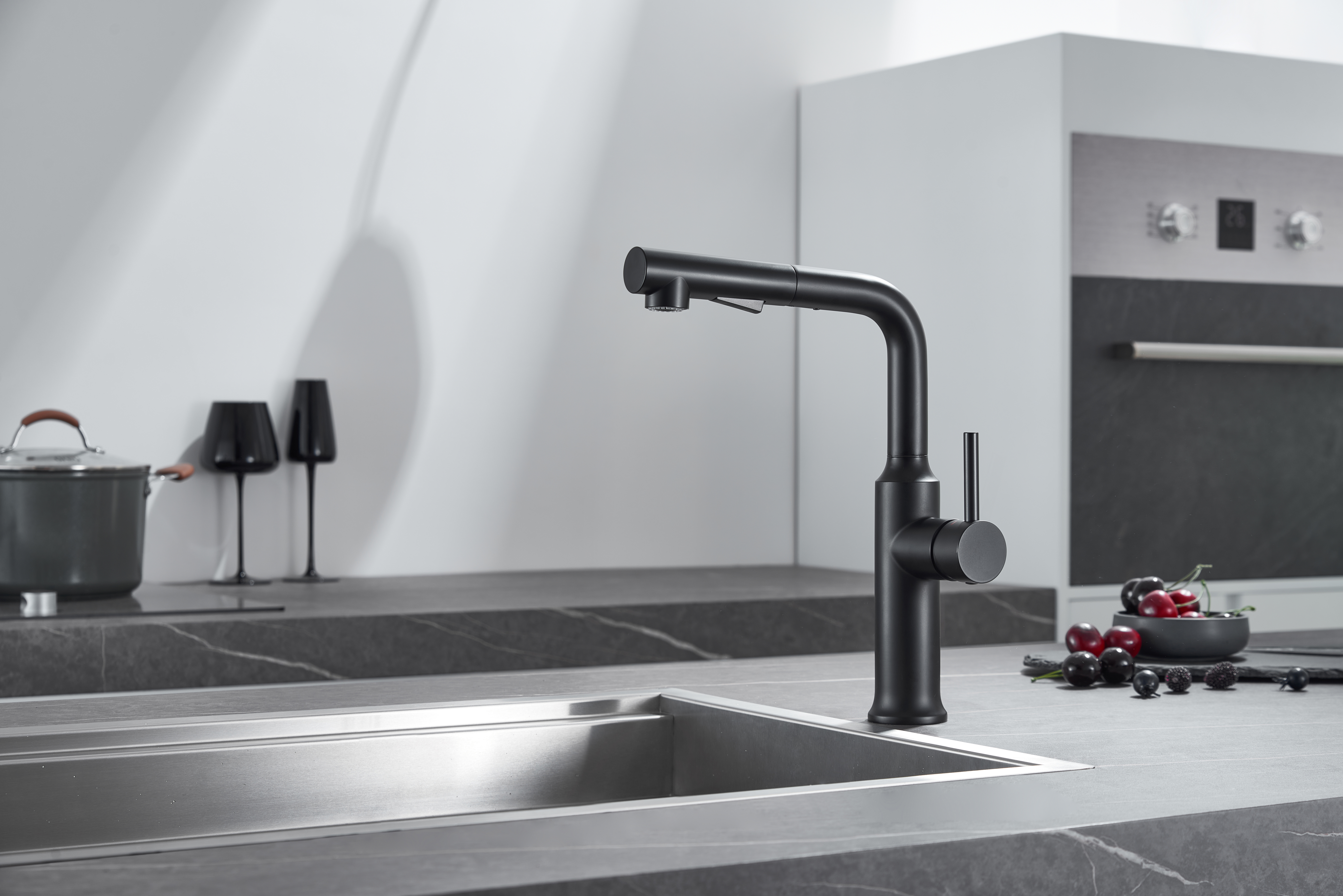 40247SS New design -matte black spout pull out kitchen faucet